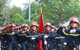 Xem lực lượng công an thi điều lệnh, sử dụng võ thuật chiến đấu